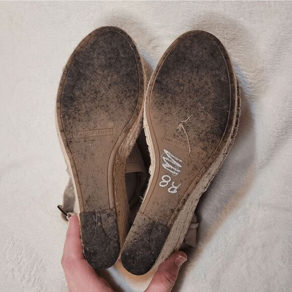 Marc Fisher suede Senton studded Espadrille Wedges Size 8 - Picture 7 of 7